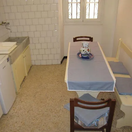 Casa Rossa Апартаменты Borgomaro
